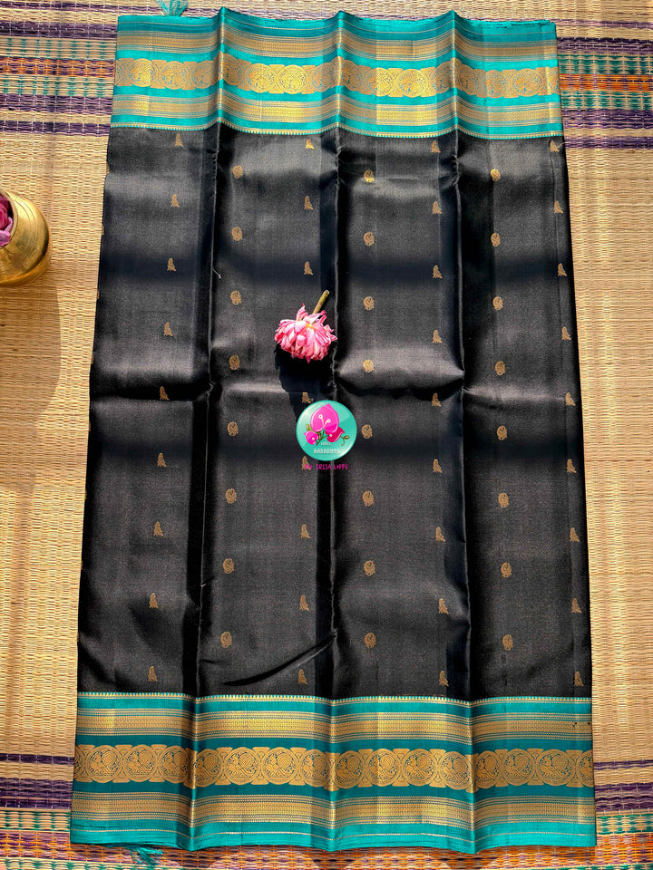 Midnight Tide: Pure Handloom Kanjivaram in Obsidian Black & Sea Blue
