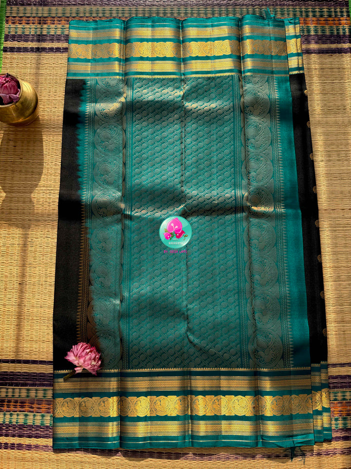 Midnight Tide: Pure Handloom Kanjivaram in Obsidian Black & Sea Blue