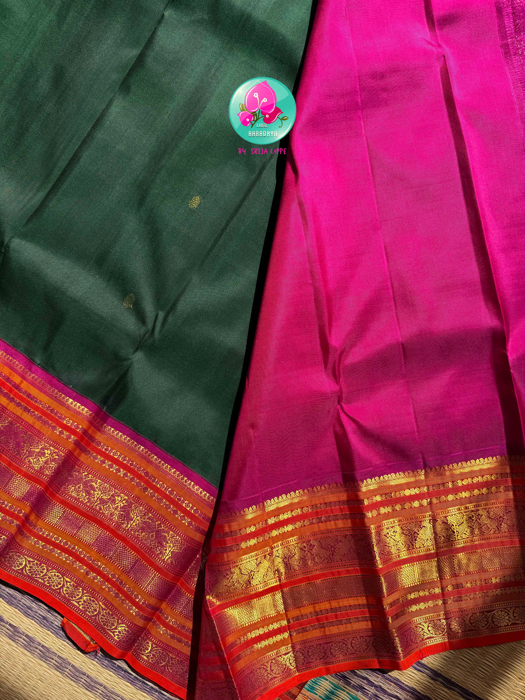 The Sovereign Emerald: Traditional Bottle Green Pure Handloom Kanchipattu Saree