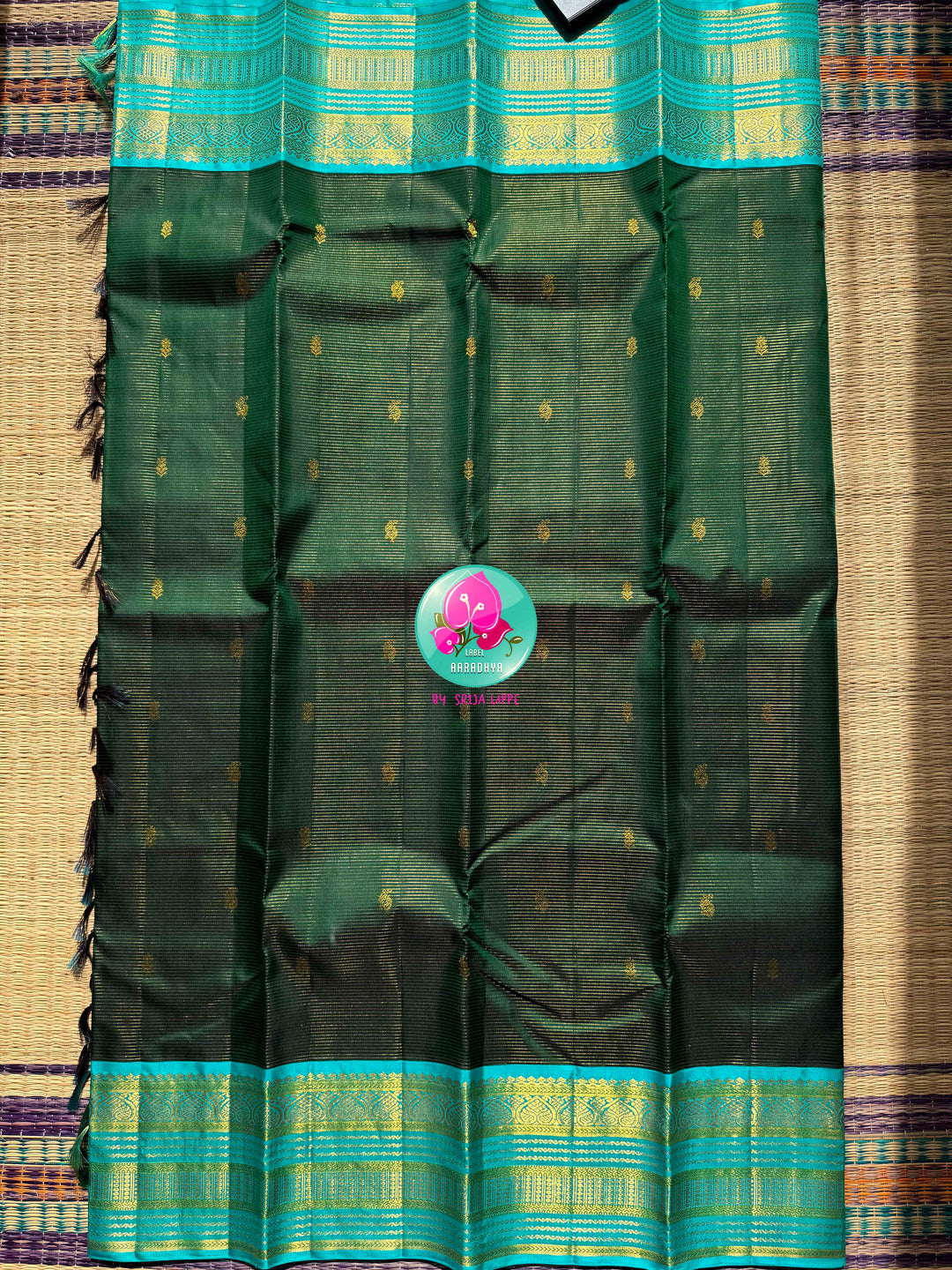 The Midnight Tide: Bottle Green & Light Blue Vaira Oosi Kanchipattu Saree