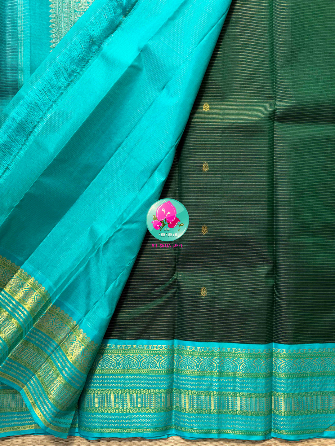 The Midnight Tide: Bottle Green & Light Blue Vaira Oosi Kanchipattu Saree