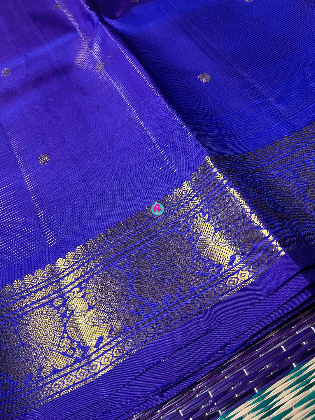 Pure Kanchipattu Handloom Saree – Where Tradition Meets Divine Radiance