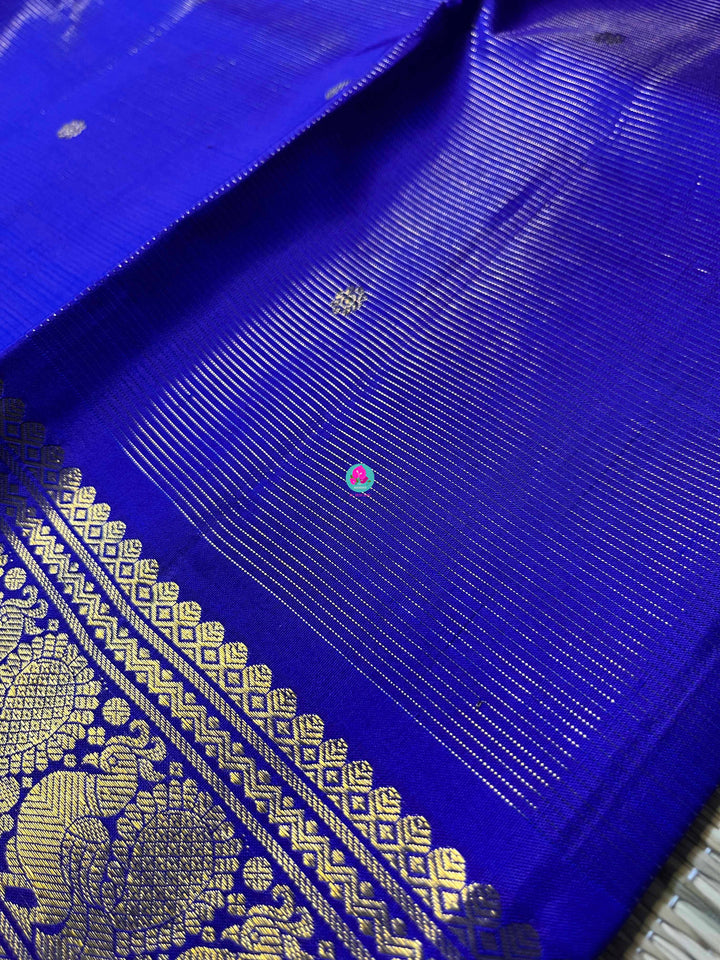 Pure Kanchipattu Handloom Saree – Where Tradition Meets Divine Radiance