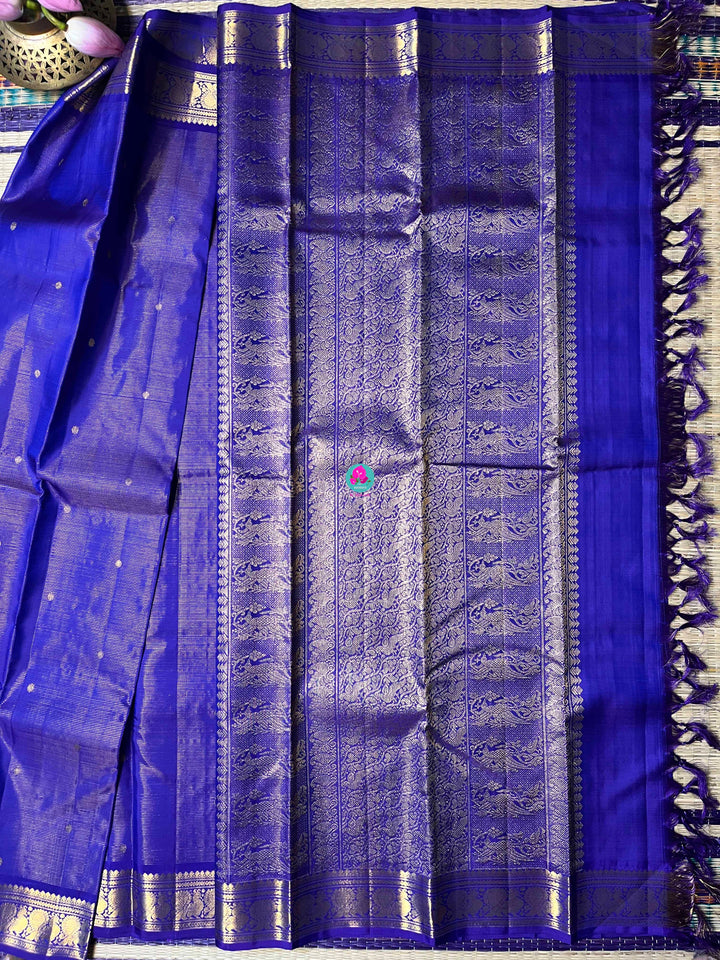 Pure Kanchipattu Handloom Saree – Where Tradition Meets Divine Radiance