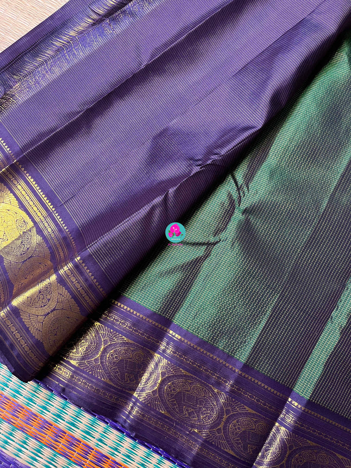 Vaira oosi checks pattern Kanchipuram handloom saree