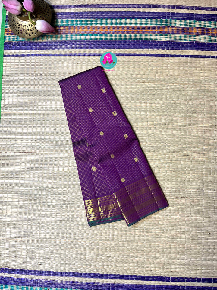 2g Zari Vaira Oosi Check Butta from Kanchipuram