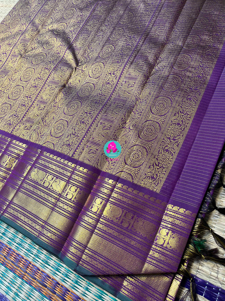 2g Zari Vaira Oosi Check Butta from Kanchipuram
