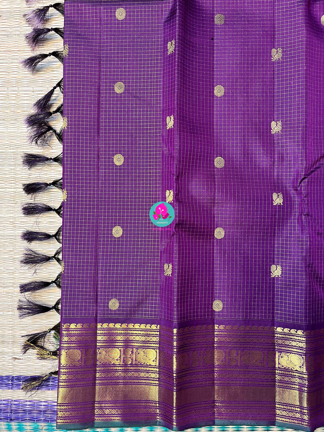 2g Zari Vaira Oosi Check Butta from Kanchipuram