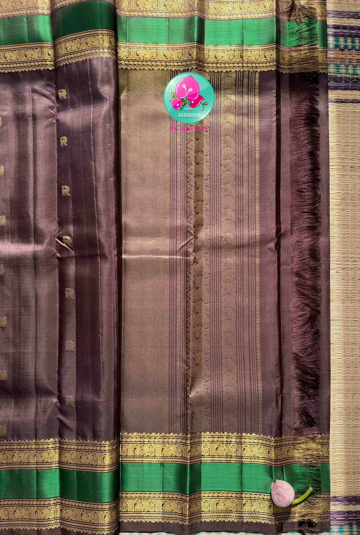 Earthy Splendor: The Dark Cocoa & Forest Green Handloom Kanchipattu