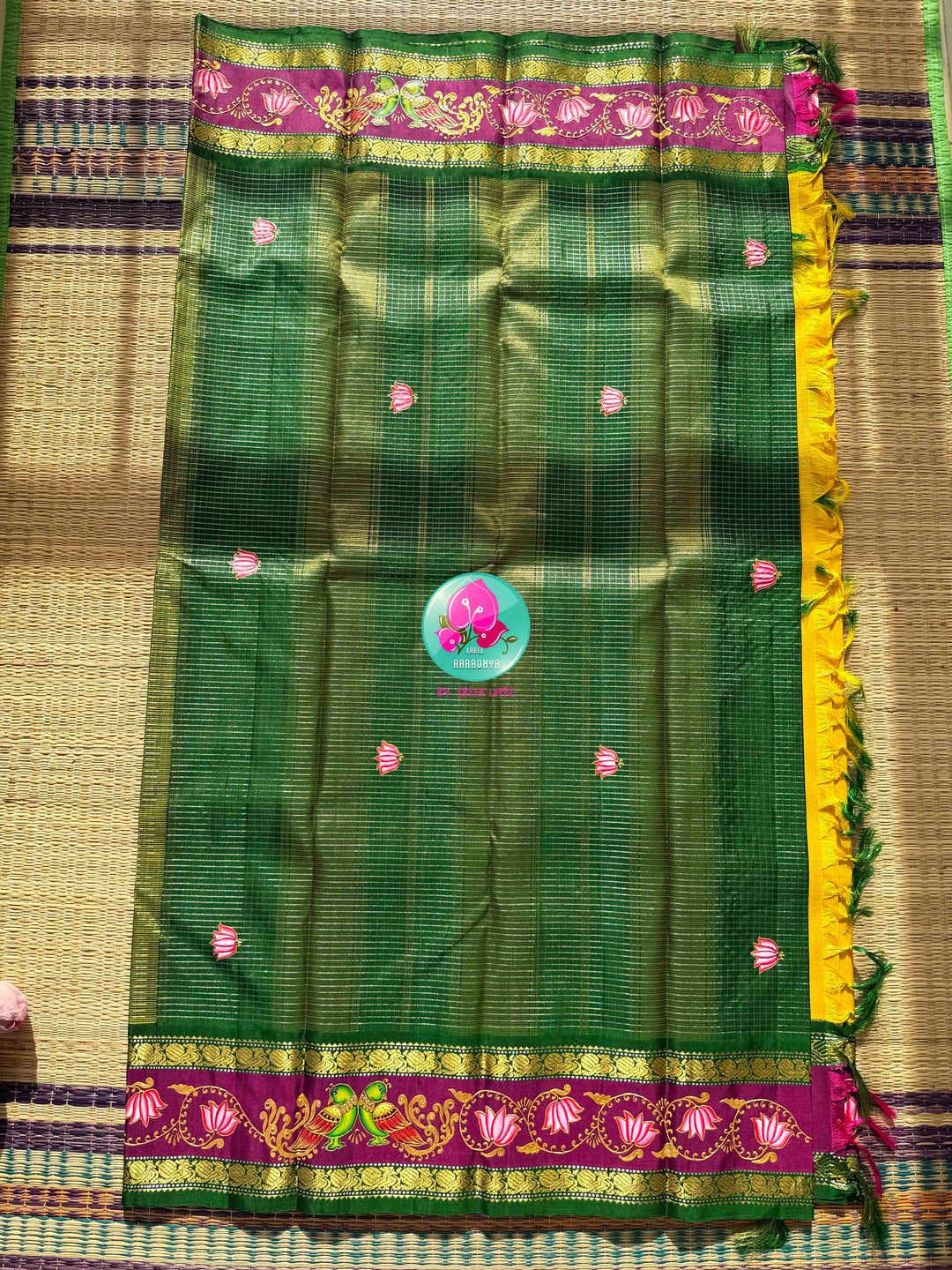 Gilded Sunshine: The Yellow Vaira Oosi Kanchipuram & Tanjore Artistry Symphony