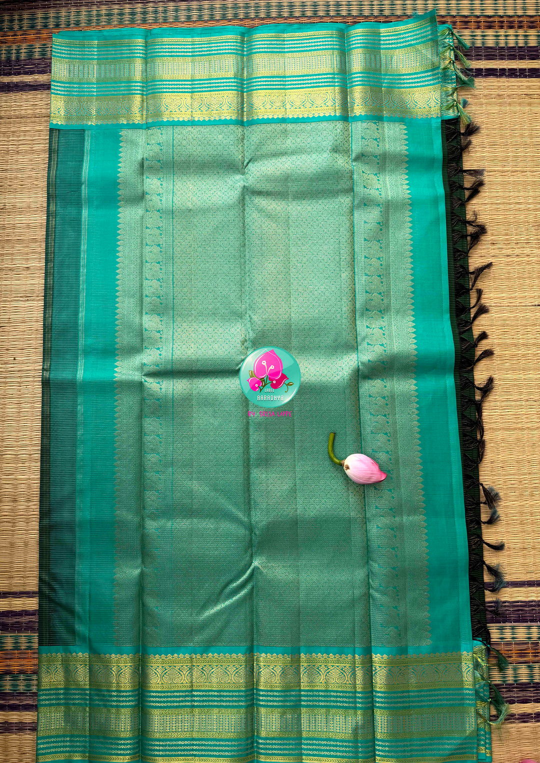 The Verdant Needle-Stream: Bottle Green & Light Blue Vaira Oosi Kanchipattu