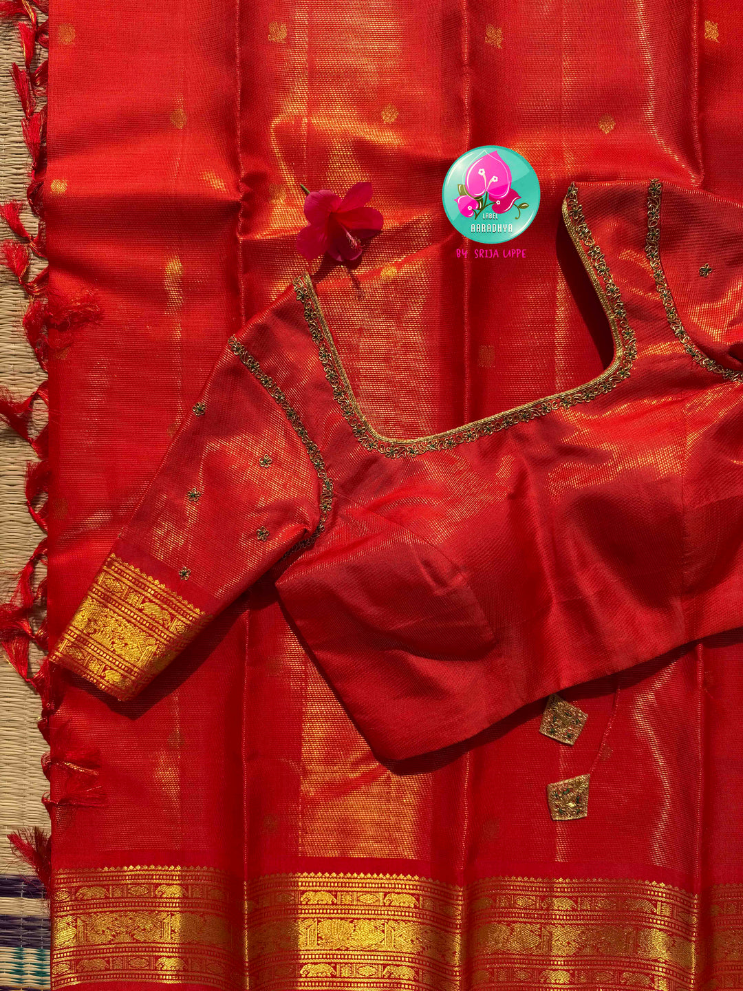 Imperial Crimson: The 2G Red Vaira Oosi Handloom Kanchipattu