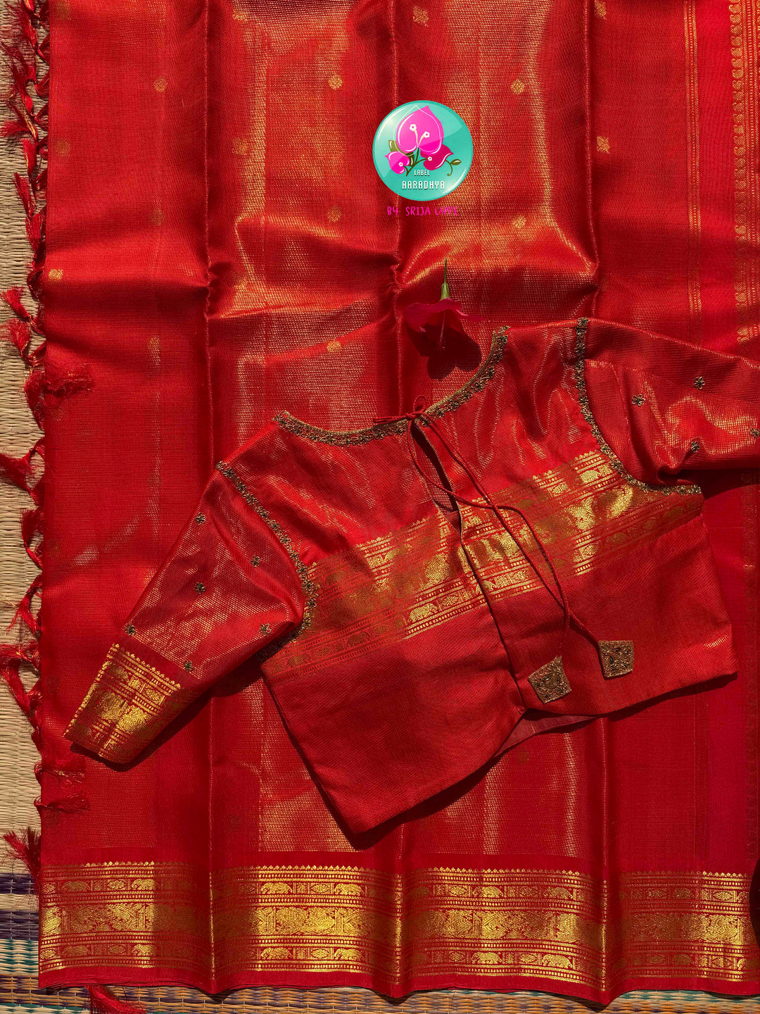 Imperial Crimson: The 2G Red Vaira Oosi Handloom Kanchipattu
