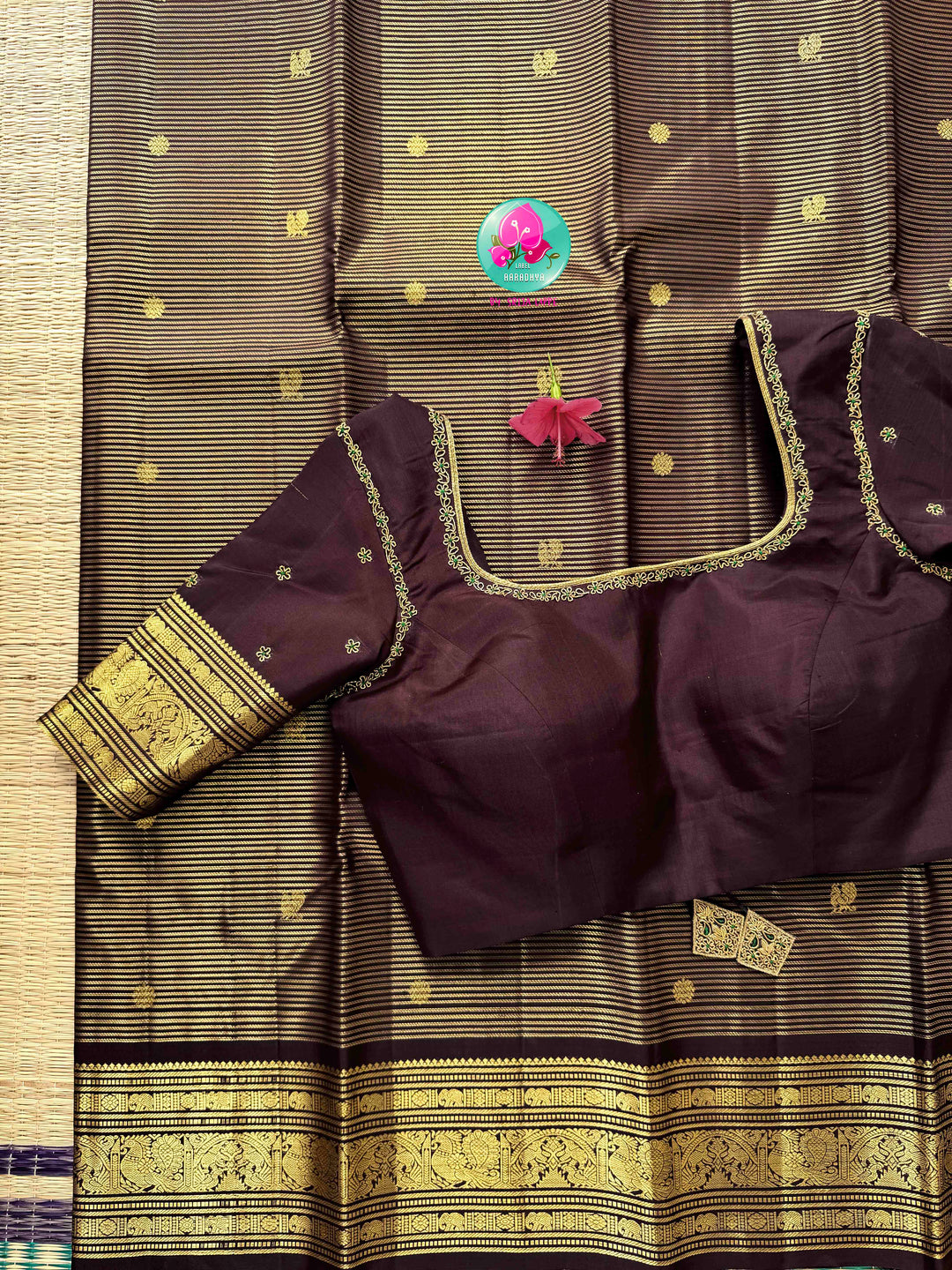 Vintage Cocoa Monochromatic Grandeur: The Dark Brown Vaira Oosi Kanchipattu