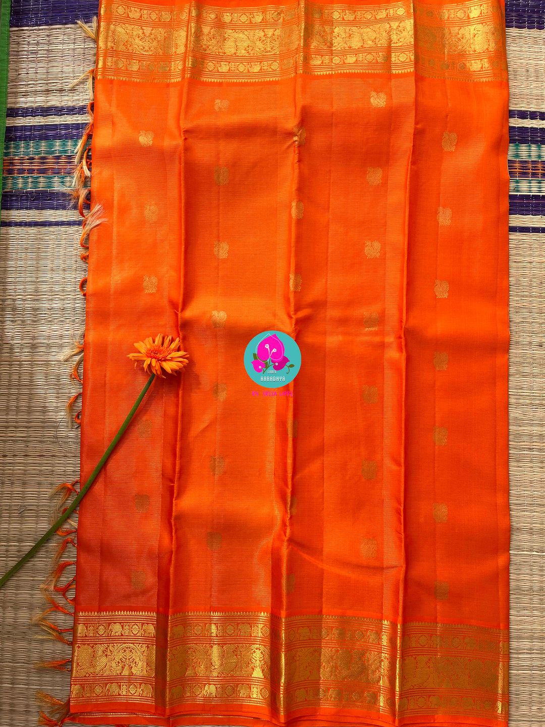 Pure Kanchipattu 3g zari traditional Vaira oosi design Saree on beautiful orange color Paired with blouse