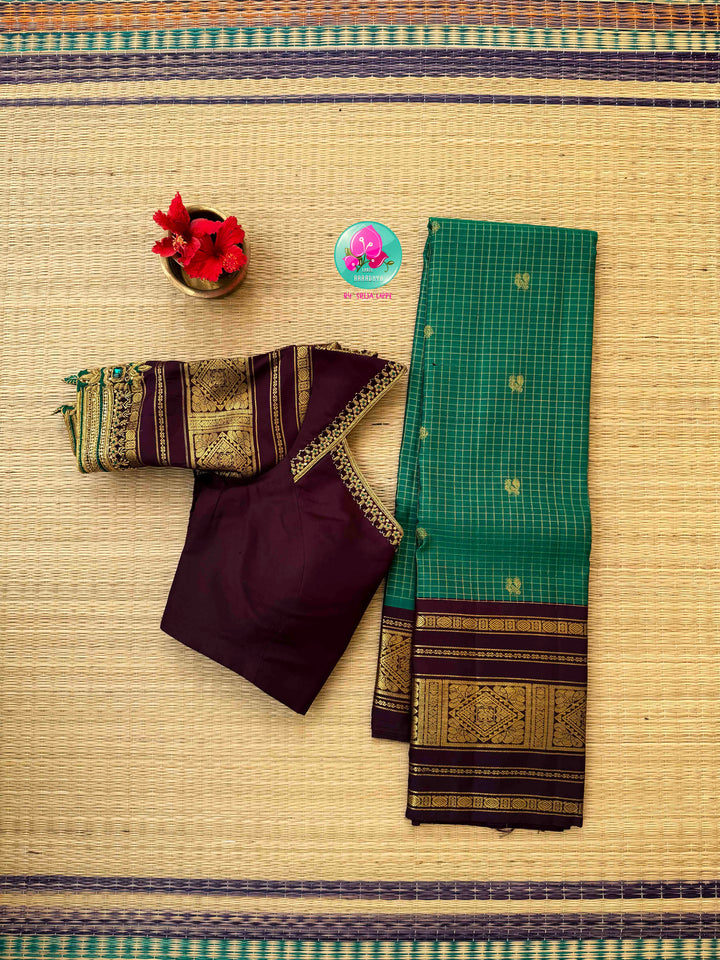 Earthy Jade: The 2G Emerald Green & Dark Brown Handloom Kanchipattu