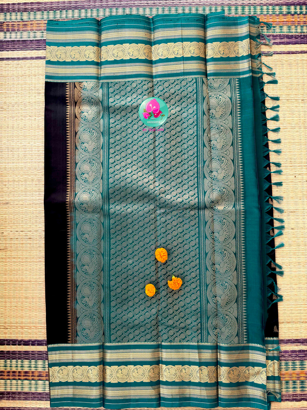 Nocturnal Elegance: Pure Handloom Ebony Black Kanchipattu & Sea Green Harmony