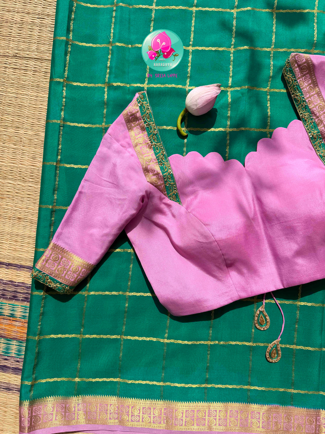 Verdant Elegance: 120gsm Pure Mysore Silk Grid Saree with Lavender Pink Harmony