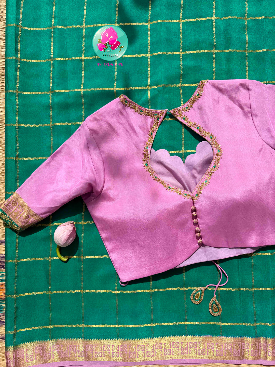 Verdant Elegance: 120gsm Pure Mysore Silk Grid Saree with Lavender Pink Harmony