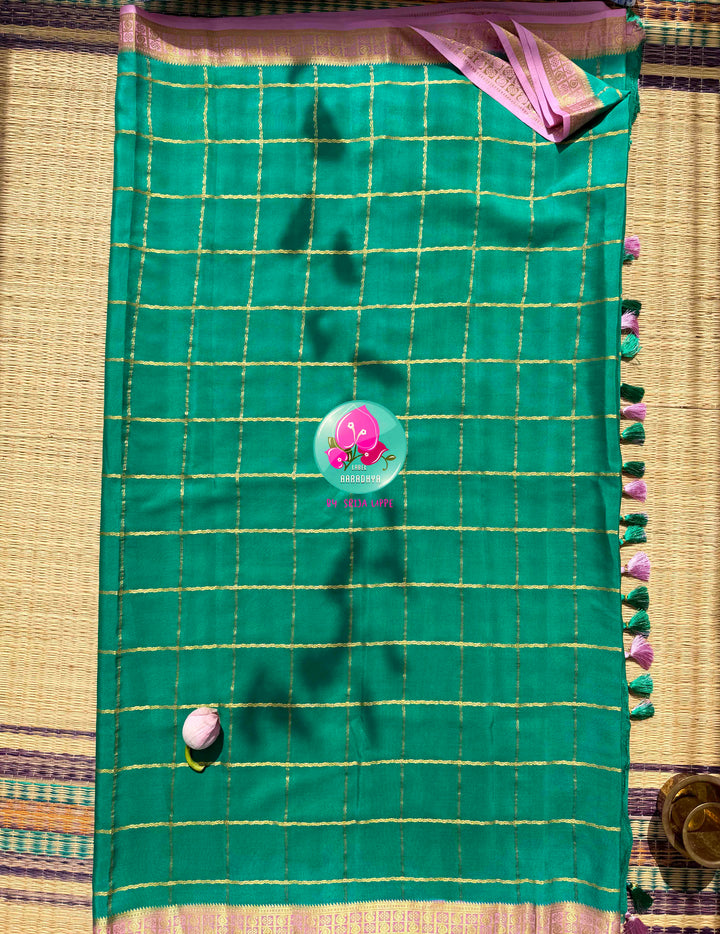 Verdant Elegance: 120gsm Pure Mysore Silk Grid Saree with Lavender Pink Harmony